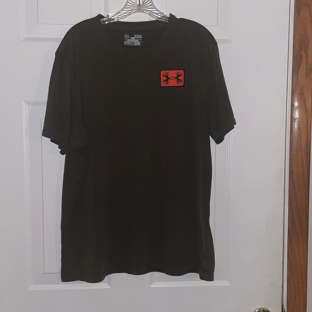 Under armour deer skull shirt